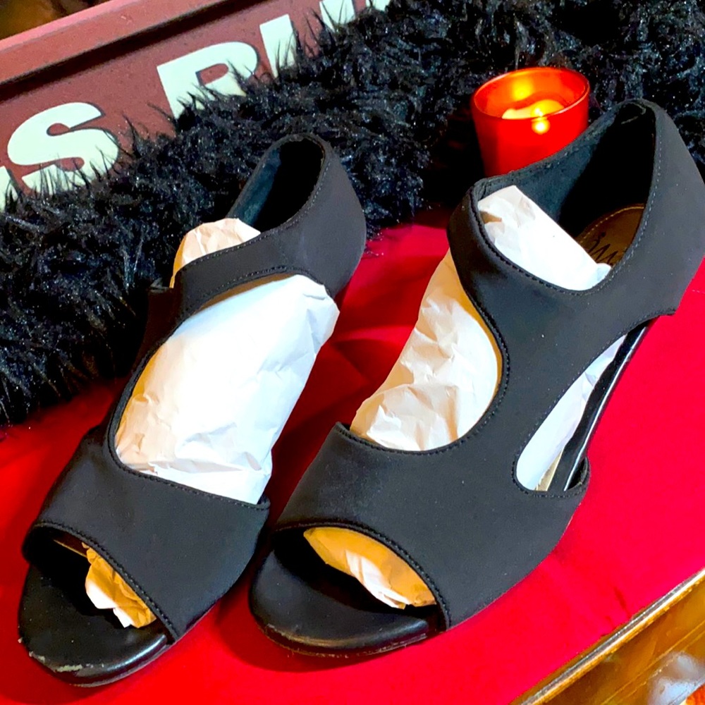 Impo Street Stylish Slides